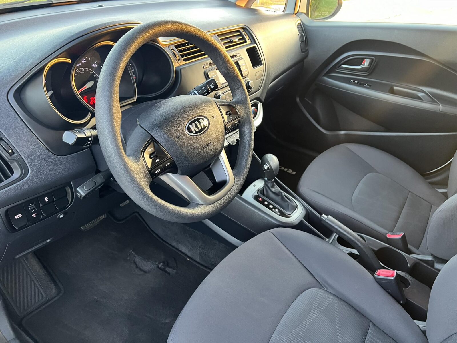 Kia Rio '13 1.6 GDI ACTIVE ECO (26)