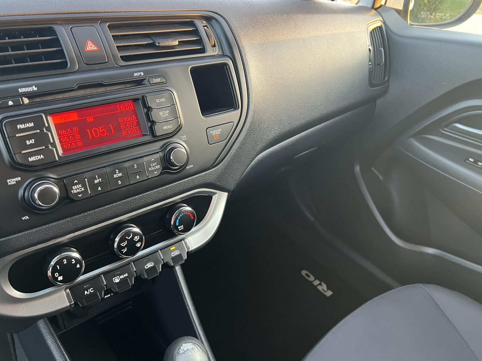 Kia Rio '13 1.6 GDI ACTIVE ECO (58)
