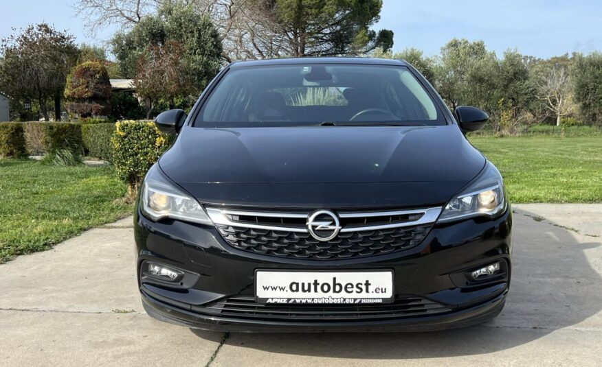 Opel Astra 2018 1.6 Selection Diesel (2)
