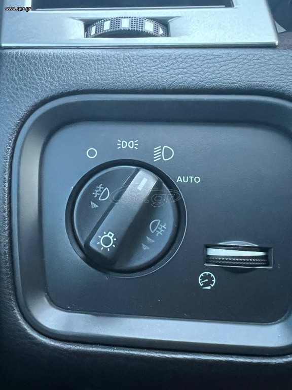 55869275 Y b (1)