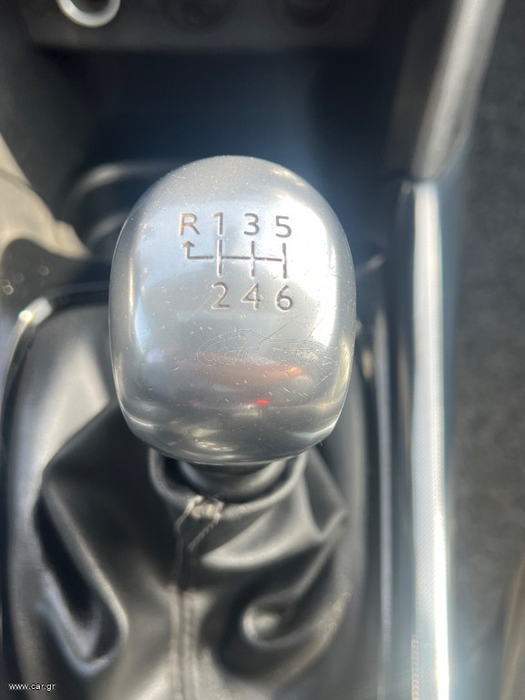 56530669 P b (1)